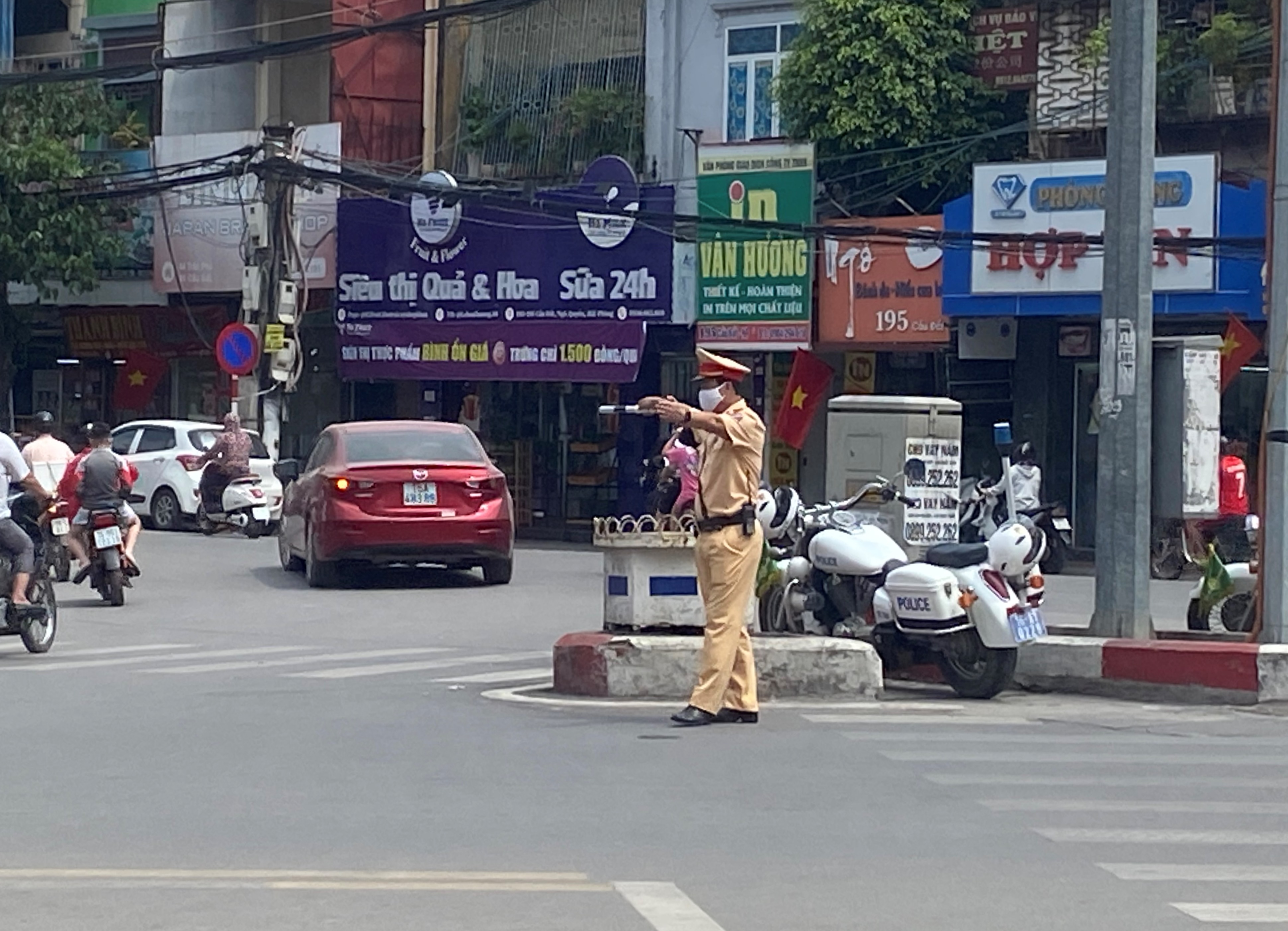 Đảm bảo ATGT dịp nghỉ lễ 30/4-1/5 của Đội CSGT số1 phòng CSGT đường bộ- đường sắt CATP Hải Phòng.